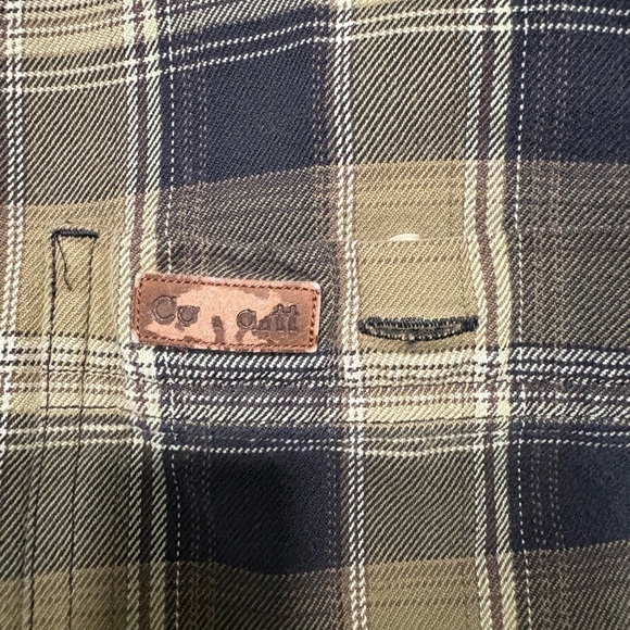 Carhartt Men's Olive and Navy Plaid Shirt - Picture 2 of 5
